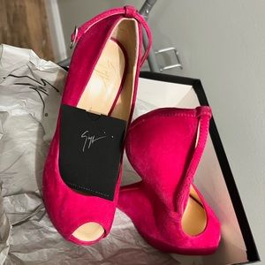 Giuseppe pink suede curve Gem